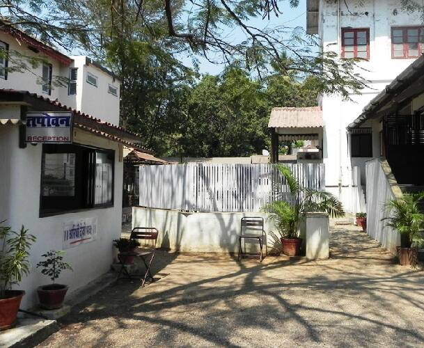 Tapovan Retreat-1, Bordi 2